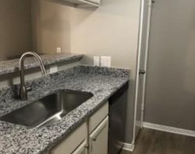 2402 Sycamore Avenue - Photo Thumbnail 11