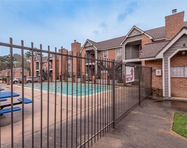 2402 Sycamore Avenue - Photo Thumbnail 17