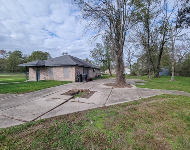 1211 Diablo Drive - Photo Thumbnail 15