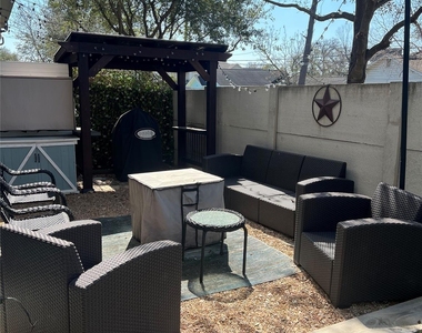4743 Glen Isle Drive - Photo Thumbnail 18