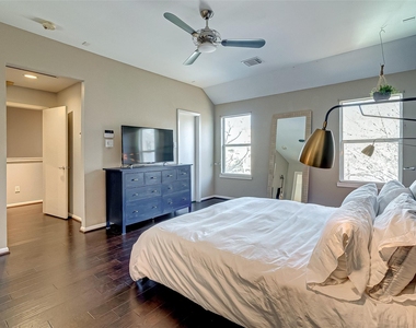 4308 Lillian  Street - Photo Thumbnail 29