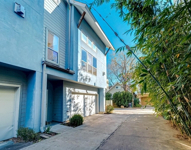 4308 Lillian  Street - Photo Thumbnail 2
