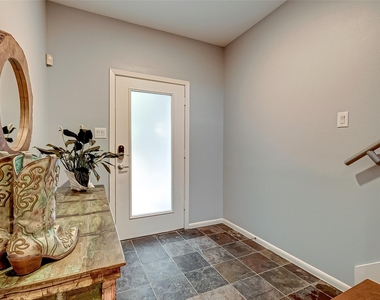 4308 Lillian  Street - Photo Thumbnail 4
