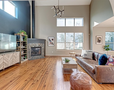 4308 Lillian  Street - Photo Thumbnail 9