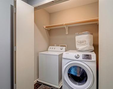 4308 Lillian  Street - Photo Thumbnail 33