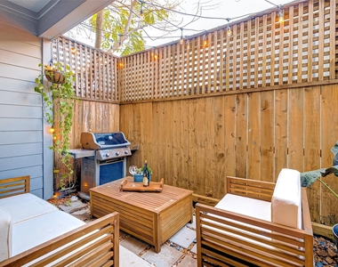 4308 Lillian  Street - Photo Thumbnail 49