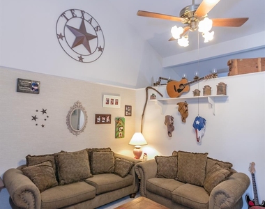 2904 Old Houston Road - Photo Thumbnail 19