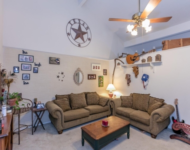 2904 Old Houston Road - Photo Thumbnail 17
