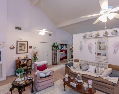 2904 Old Houston Road - Photo Thumbnail 9