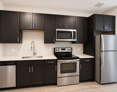 1111 N Durham Drive - Photo Thumbnail 5