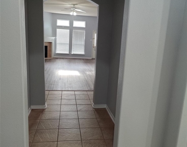 14123 Curry Creek Lane - Photo Thumbnail 16