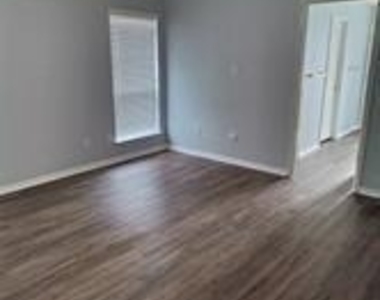 14123 Curry Creek Lane - Photo Thumbnail 9