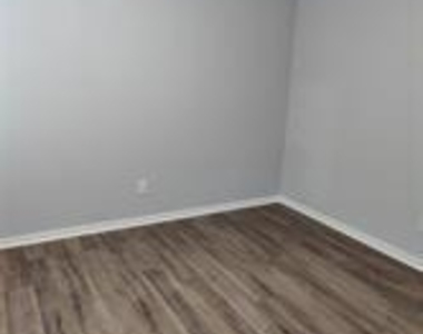 14123 Curry Creek Lane - Photo Thumbnail 7