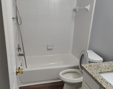 14123 Curry Creek Lane - Photo Thumbnail 20