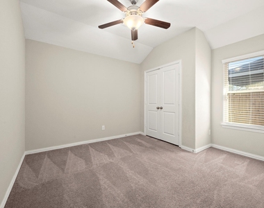 2939 Twin Cove Court - Photo Thumbnail 18