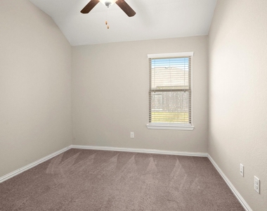 2939 Twin Cove Court - Photo Thumbnail 19