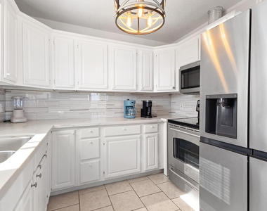 4014 Kent Drive - Photo Thumbnail 8