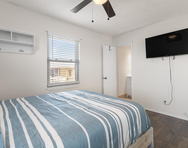 4014 Kent Drive - Photo Thumbnail 16