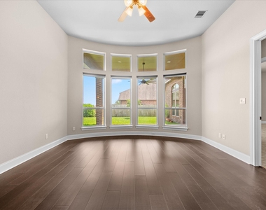 4410 Cobalt Cross Street - Photo Thumbnail 9
