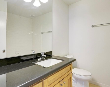 415 Hawthorne Street - Photo Thumbnail 10