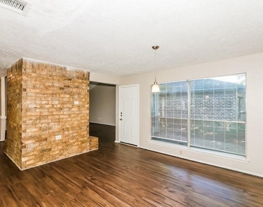 15306 Evergreen Place Drive - Photo Thumbnail 3