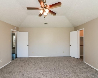 15306 Evergreen Place Drive - Photo Thumbnail 7