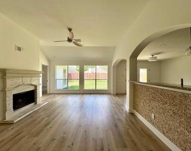 6427 Liberty Valley Drive - Photo Thumbnail 12