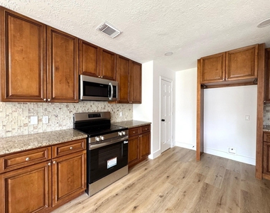6427 Liberty Valley Drive - Photo Thumbnail 23