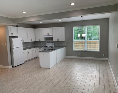 4221 Alvin Street - Photo Thumbnail 2