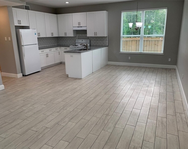 4221 Alvin Street - Photo Thumbnail 3