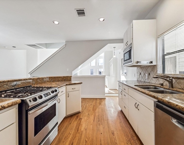 9710 Riddlewood Lane - Photo Thumbnail 5