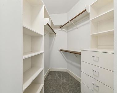 9710 Riddlewood Lane - Photo Thumbnail 17