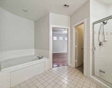 9710 Riddlewood Lane - Photo Thumbnail 16
