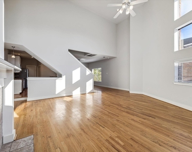 9710 Riddlewood Lane - Photo Thumbnail 9