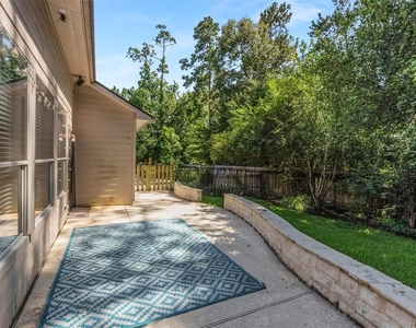 7 Ebony Oaks Place - Photo Thumbnail 3