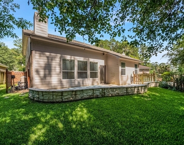 7 Ebony Oaks Place - Photo Thumbnail 4