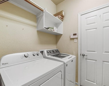 7 Ebony Oaks Place - Photo Thumbnail 20