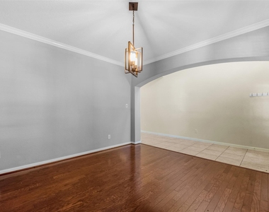 7 Ebony Oaks Place - Photo Thumbnail 9