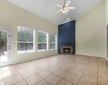 7 Ebony Oaks Place - Photo Thumbnail 10