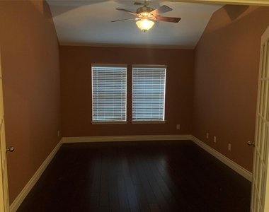 13110 Imperial Shore Drive - Photo Thumbnail 12