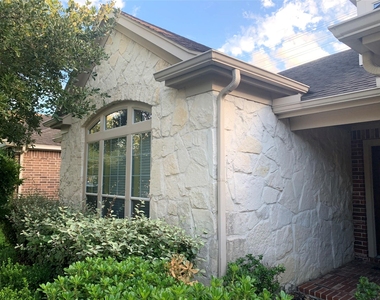 13110 Imperial Shore Drive - Photo Thumbnail 5