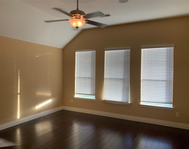 13110 Imperial Shore Drive - Photo Thumbnail 20