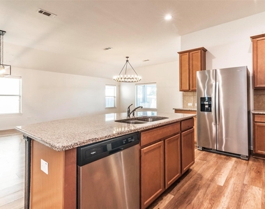 3094 Camden Park Lane - Photo Thumbnail 10
