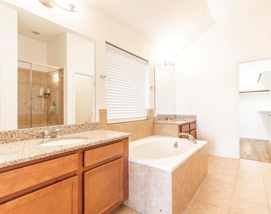 3094 Camden Park Lane - Photo Thumbnail 22
