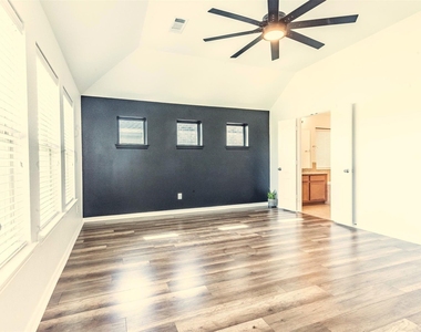 3094 Camden Park Lane - Photo Thumbnail 19