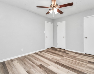 24118 Spring Gum Drive - Photo Thumbnail 10