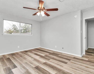 24118 Spring Gum Drive - Photo Thumbnail 21