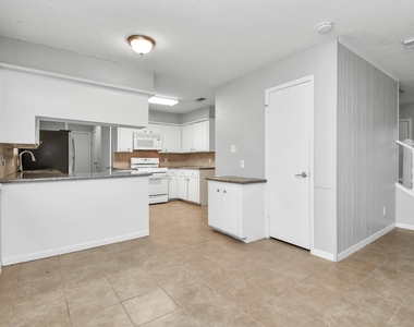 24118 Spring Gum Drive - Photo Thumbnail 35