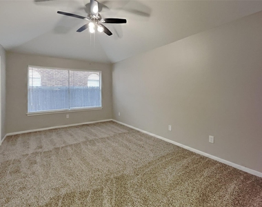 17423 Saxon Drive - Photo Thumbnail 9