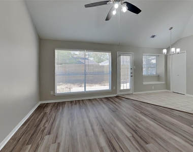 17423 Saxon Drive - Photo Thumbnail 3
